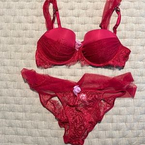 Victoria’s Secret Dream Angels Bra and Panty Set
